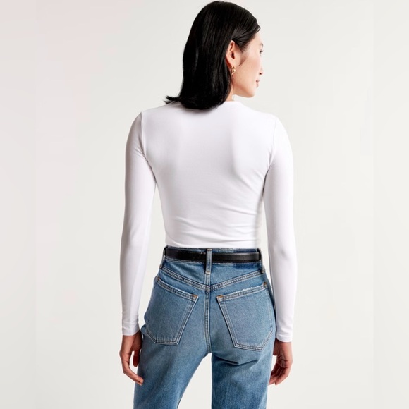 Abercrombie Long Sleeve Cotton Blend Seamless Cropped Tee - Picture 3 of 6